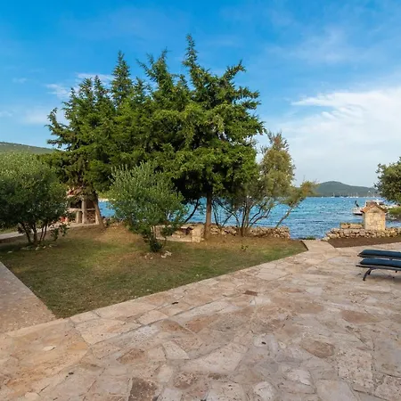 Hébergement de vacances House Uncle Simon Pašman