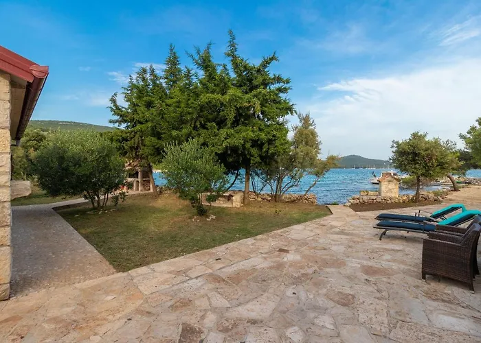 Vakantiehuis House Uncle Simon Pašman