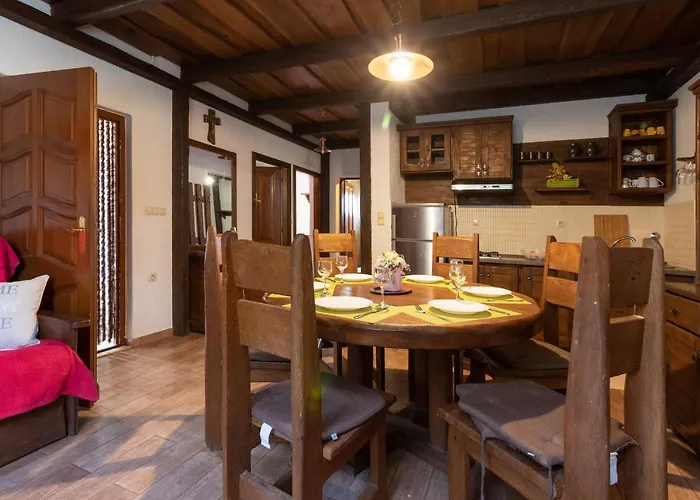 House Uncle Simon * Pašman