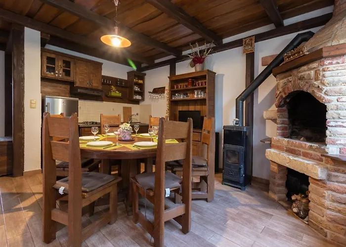 House Uncle Simon بيت للعطل Pašman