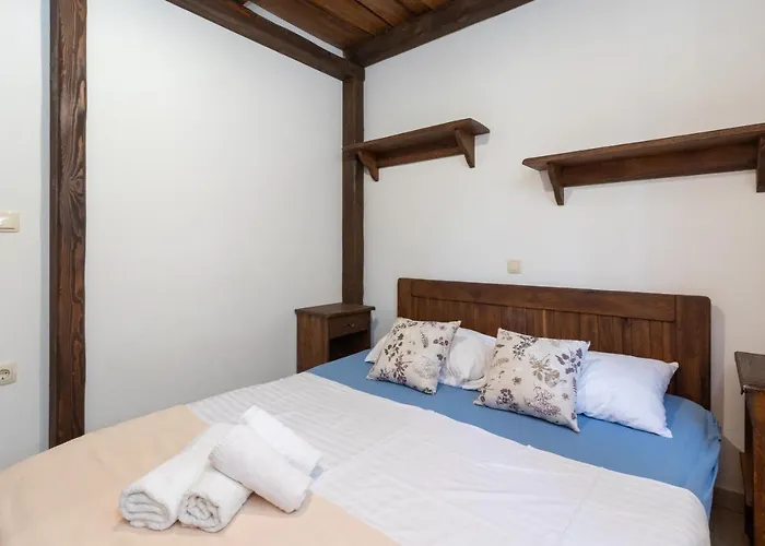 بيت للعطل House Uncle Simon *